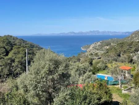 Village House For Sale In 4,400M2 Land With Full Sea View In Gökbel