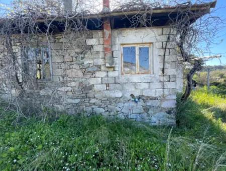 Village House For Sale In 4,400M2 Land With Full Sea View In Gökbel