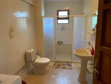 Dalyan Merkezde 5+1 Satılık Villa